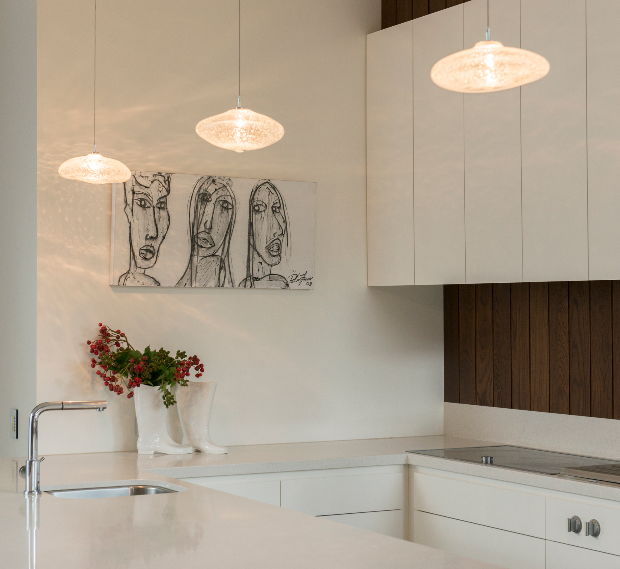 natasha_walker_interiors_timeless_interior_design_melbourne_elwood_middle_park_handcrafted_craftsman_customised_kitchen_lighting_9