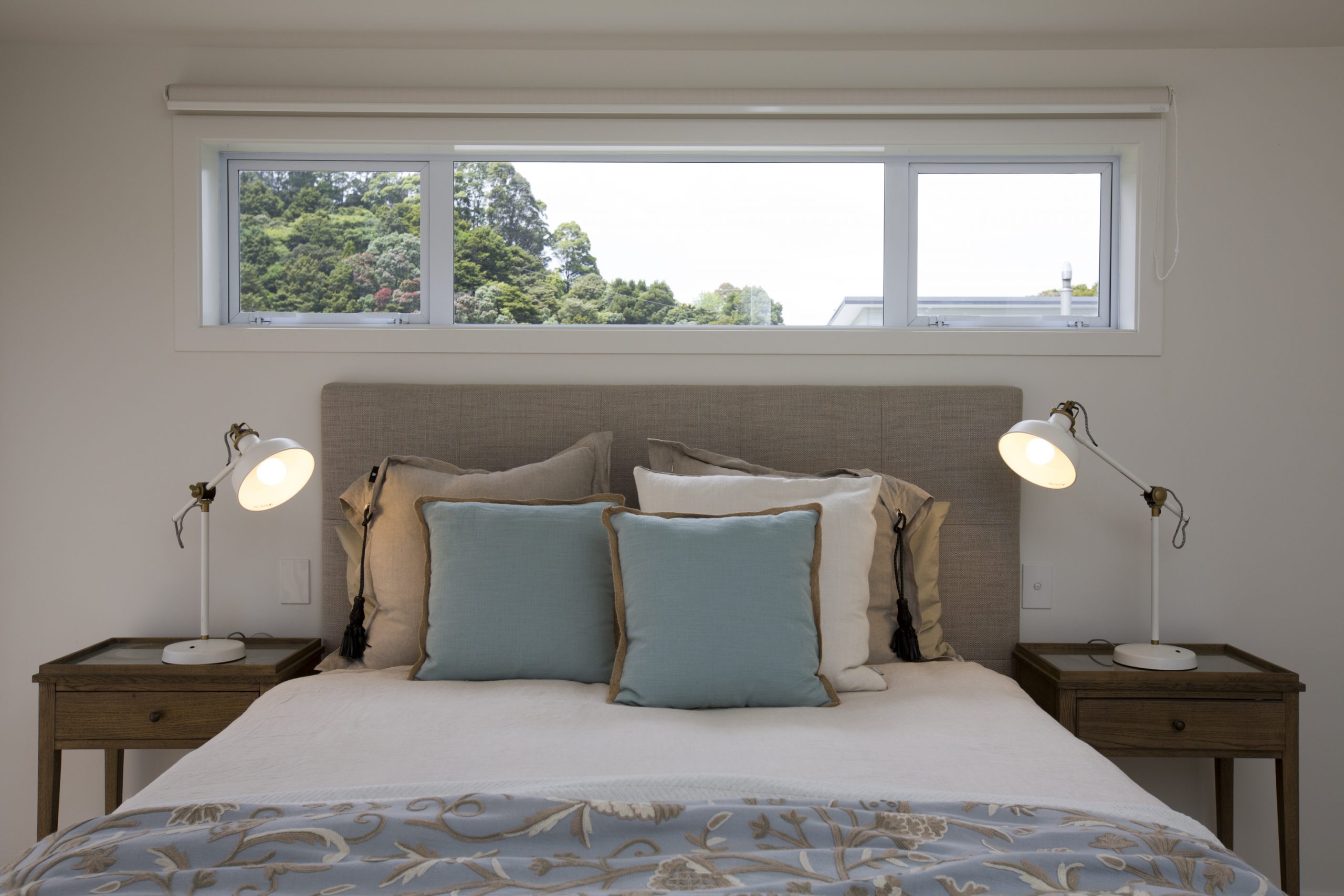 Sorrento Beach House bedroom with natural textures and timeless design by Natasha Walker Interiors in Elwood, Melbourne
