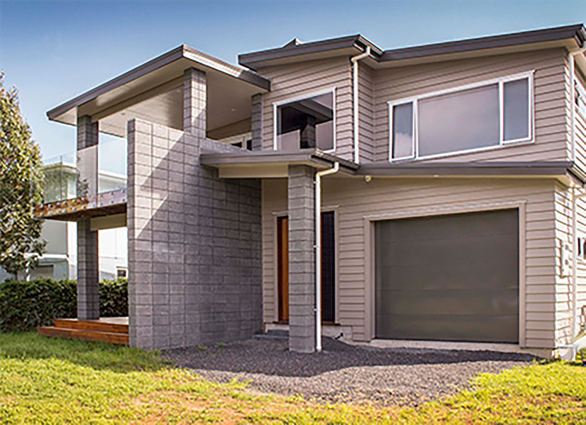 Exterior colour scheme of Sorrento Beach House by Natasha Walker Interiors in Melbourne