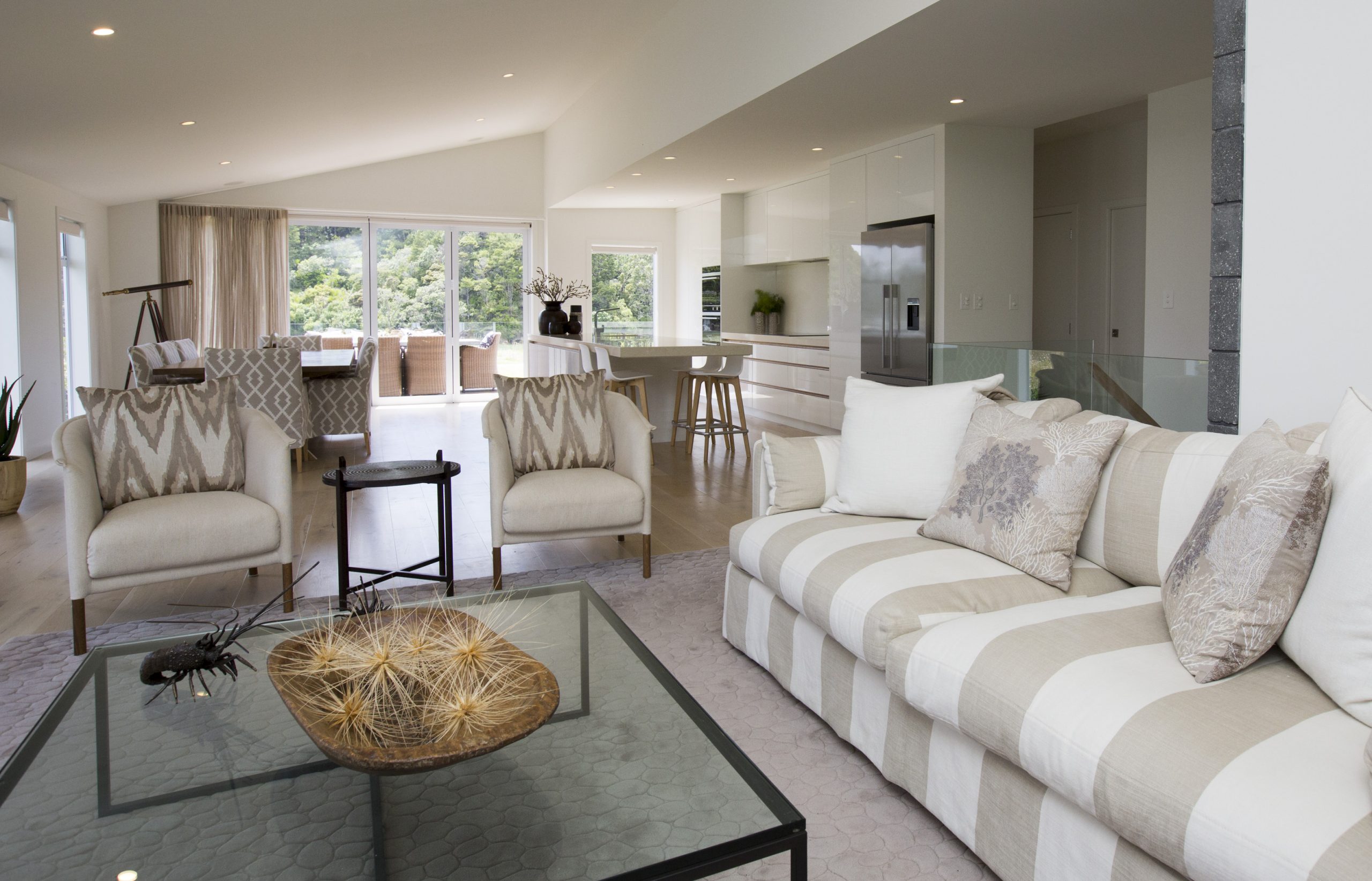 Harmonious living room interior designed by Natasha Walker Interiors at Sorrento Beach House, Melbourne