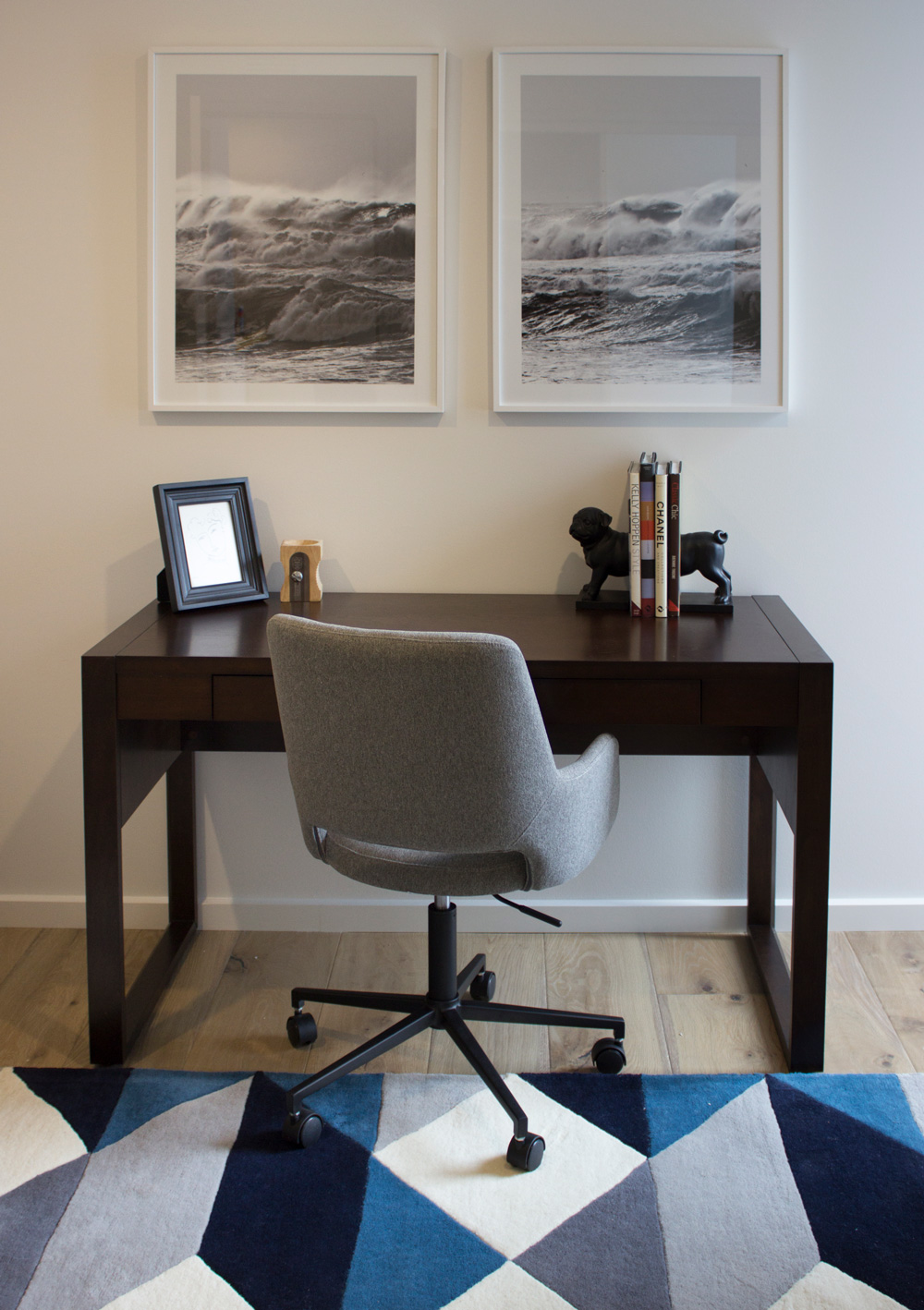 Office chair Desk Elwood Studio Resense paints Inside out magazine Decoration near me Cheap interior designs Melbourne Best apartment design Office design Melbourne Home office Ideas Design my home office Study ideas Small apartment ideas Dark timber desk White on white Dulux Modern apartment living Simply home office Ideas for home office Office chair on wheels