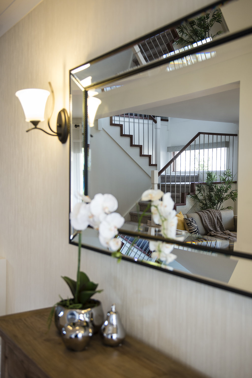 natasha_walker_interiors_timeless_interior_design_melbourne_elwood_point_coook_home_stylish_modern_living_decortation_detail_mirorro_5
