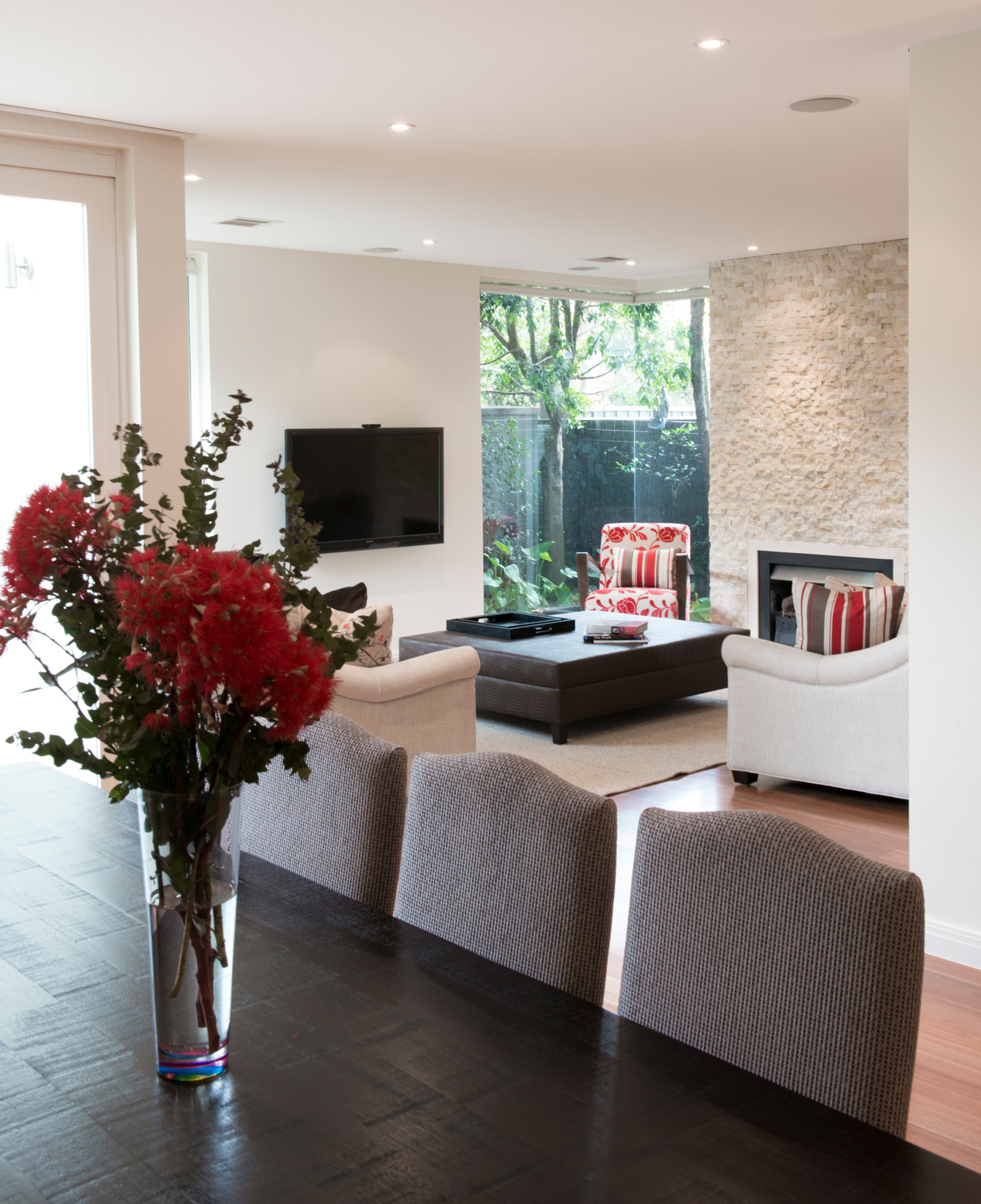 natasha_walker_interiors_timeless_interior_design_melbourne_elwood_port_melbourne_home_creating_stylish_homes_living_room_dining_1